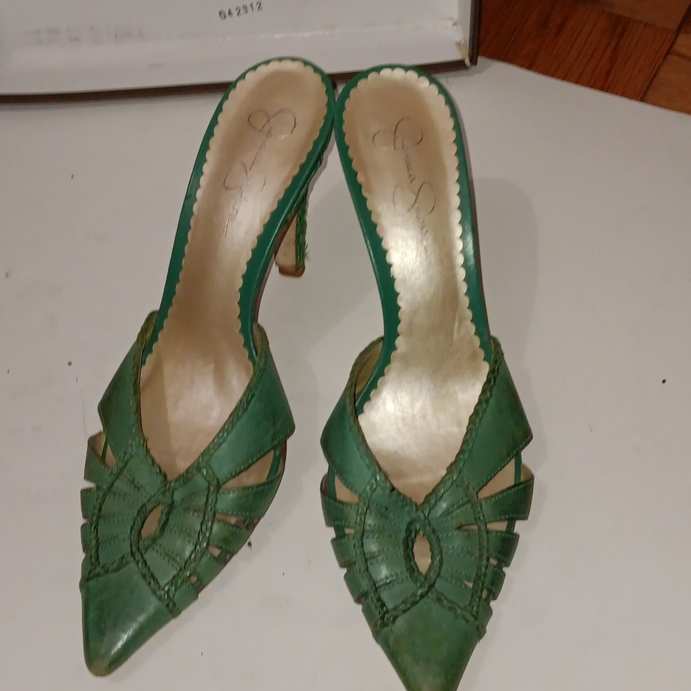 Jessica simpson Green heels